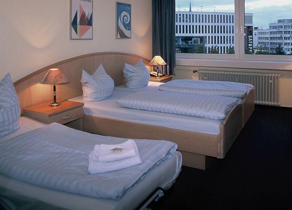 Hotel Am Schwedenkai Kiel Exterior foto